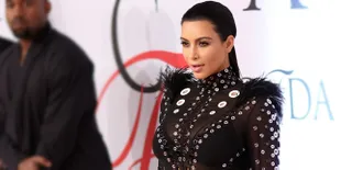 Dikabarkan Hamil Anak Kembar, Kim Kardashian Pun Buka Suara
