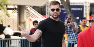 Dikabarkan Meninggal Dunia, Ricky Martin Bikin Heboh Internet