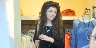 Dikabarkan Sudah Berusia 34 Tahun, Ini Jawaban Lorde