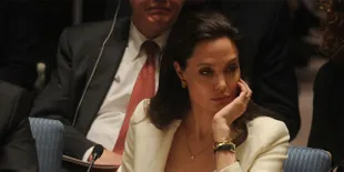 Dikritik Soal Perlakuan Pada Anak, Angelina Jolie Beri Penjelasan