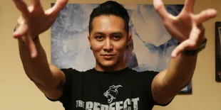 Dikubur Hidup-Hidup, Bagaimana Cara Makan Demian?