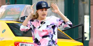 Dilaporkan Segera Menikah, Cara Delevingne Sembunyi Dari Media