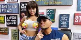 Dinar Candy Jadi Bintang Tamu Nggak Pakai Bra, Deddy Corbuzier Gagal Fokus dan Merasa Terganggu