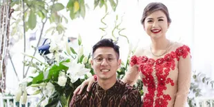 Dinner Serba Putih, Inikah Pesta Lajang Junior - Putri Titian?