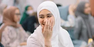 Dipuji Reza Artamevia Karena Pakai Hijab, Aaliyah Massaid Sangat Gembira