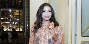 Dirumorkan Pindah Agama, Manohara Ternyata Sudah Beri 'Kode' Sejak Lama