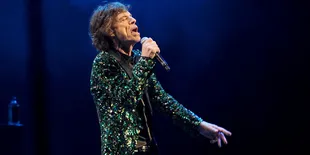 Dirundung Duka, The Rolling Stones Kuatkan Mick Jagger!!