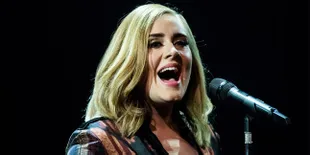 Disindir Soal Proses Menyusui Oleh Chef Ini, Adele Ngamuk!