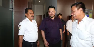 Disinggung Tak Biayai Anak, Pihak Farhat Abbas Persilakan Tuntut