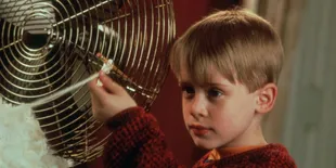 Disney Dikabarkan Ingin Ajak Macaulay Culkin Kembali Untuk Reboot Home Alone