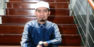 Ditahan di Bandara Changi, Ustaz Solmed Ditanya Facebook & Sosmed