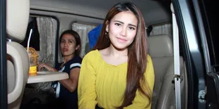 Ditanya Larang Anak Temui Enji, Ayu Ting Ting Ngambek