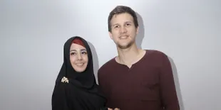 Ditanya Pisah Rumah, Asisten Rumah Tangga Risty Tagor Bingung