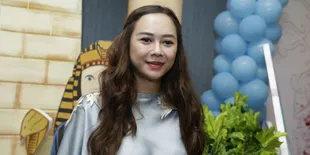 Ditanya Soal Kemungkinan Berhijab, Aura Kasih Tak Mau Ikut-Ikutan Tren