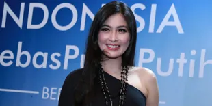 Ditanya Soal Pesta Lajang, Sandra Dewi Pilih Bahas Rambut