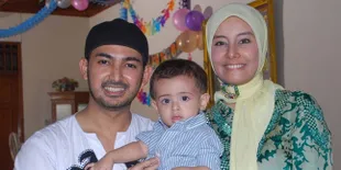 Ditanya Soal Poligami, Ustaz Ahmad Al Habsyi Kabur ke Dalam Mobil