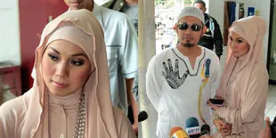 Diterpa Berbagai Masalah, Puput Melati Tetap Tegar