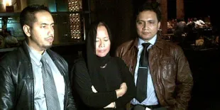 Diterpa Berita Negatif, Ibunda Vicky Prasetyo Rugi Puluhan Juta?