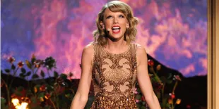 Diterpa Rumor Lesbian, Ini Sindiran 'Sadis' Dari Taylor Swift