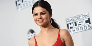 Ditinggal Justin Bieber Tunangan, Selena Gomez Punya Pacar Baru?