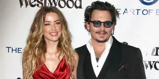 Dituding Hajar Amber Heard, Lily-Rose Depp Bela Ayah Kesayangan