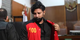 Dituntut 1 Tahun Penjara, Ammar Zoni Kecewa Hingga Menangis
