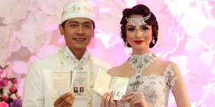Donita Pentingkan Kuliah Daripada Bulan Madu