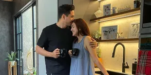 Donna Agnesia Ungkap Rahasia Rumah Tangganya dan Darius Sinathrya Harmonis Selama 15 Tahun
