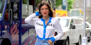 Doyan Tampil Seksi, Bella Thorne Pamer Foto Topless di Atas Ranjang
