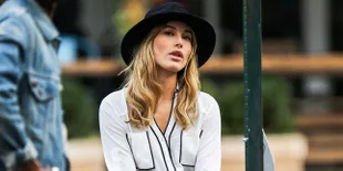 Dress Terlalu Pendek, Pakaian Dalam Hailey Baldwin Jadi Tontonan