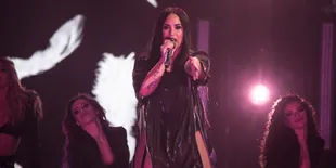 Dua Bulan Setelah Overdosis, Demi Lovato Terlihat Lebih Sehat