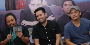 Dua Personel Keluar Dari Payung Teduh, Mereka Pastikan Hubungan Baik-Baik Saja