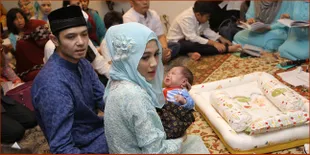 Dude Harlino dan Alyssa Gelar Aqiqah Muhammad Dirgantara Ariendra
