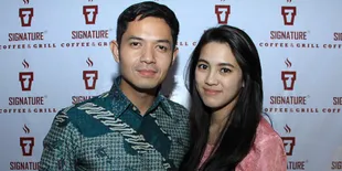 Dude Harlino Sudah Mengurus Surat Pengantar Nikah