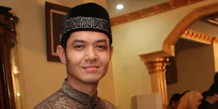 Dude Harlino: Tak Ada 'Hard Feeling' ke Asmirandah - Jonas Rivanno