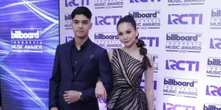 Dukung Al Ghazali Jadi Penyanyi, Alyssa Daguise Bantu Buatkan Lirik Lagu