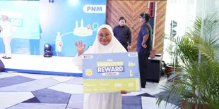 Dulu Bangun Jam 3 Pagi Bantu Ibu Bungkus Nasi, Kini Jeni Adilasari Wujudkan Mimpi