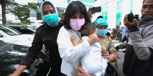 Dulu Berseteru, Postingan Ayah Vanessa Angel ke Putrinya Bikin Netizen Terharu