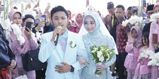 Ega Noviantika Kenakan Baju Bodo di Resepsi Kedua, Cantik bak Wanita Bugis