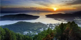 Eksotis Maksimal, Keindahan Danau Toba Jadi Highlight di TNT Student Expo