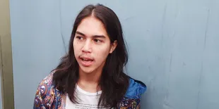 El Rumi Akhirnya Bisa Jenguk Ahmad Dhani, Rayakan Ulang Tahun - Dapat Pesan