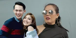 Elly Sugigi Akhirnya Berdamai dengan Irfan Sbaztian dan Irma Dharmawangsa