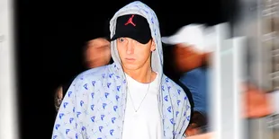Eminem: Aku dan Rihanna Sama-Sama Agak Gila!