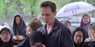 Empat Tahun Berjuang Lawan Gagal Ginjal, Andhika Pratama Ceritakan Detik-Detik Kepergian Ibu Mertuanya
