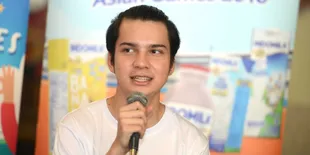 Endy Arfian Rela Luangkan Waktu Demi Lihat Opening Asian Games 2018