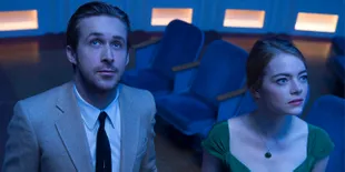 Epic! 'Kembaran' Ryan Gosling Ini Ajak Emma Stone Pergi ke Prom