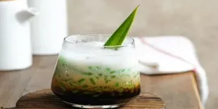 Es Cendol Santan, Segarnya Takjil Istimewa untuk Menyambut Buka Puasa!