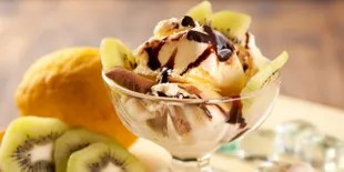 Es Krim Unik yang Dibuat di Laboratorium, Mampir Yuk!