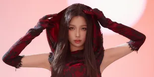 Esther Yu Cetak Rekor Baru! Album Spicy Honey Laris Manis Terjual 501 Ribu Kopi