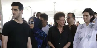 Fachri Albar Ikut Hadir Dalam Prosesi Pemakaman Adiknya, Faldy Albar